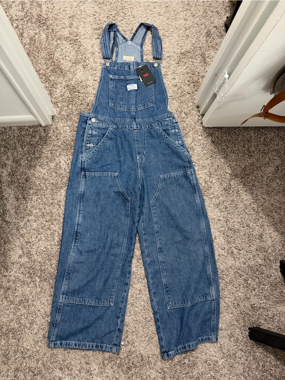 Womens Levi's Slim Cropped Fit Blue Denim Overalls (NWT)